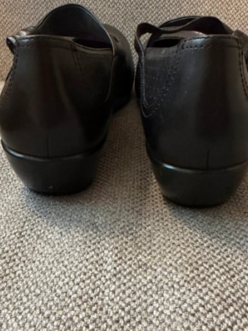 Dansko Deidra Mary Jane flats with perforated details sz 38 - Picture 3 of 5